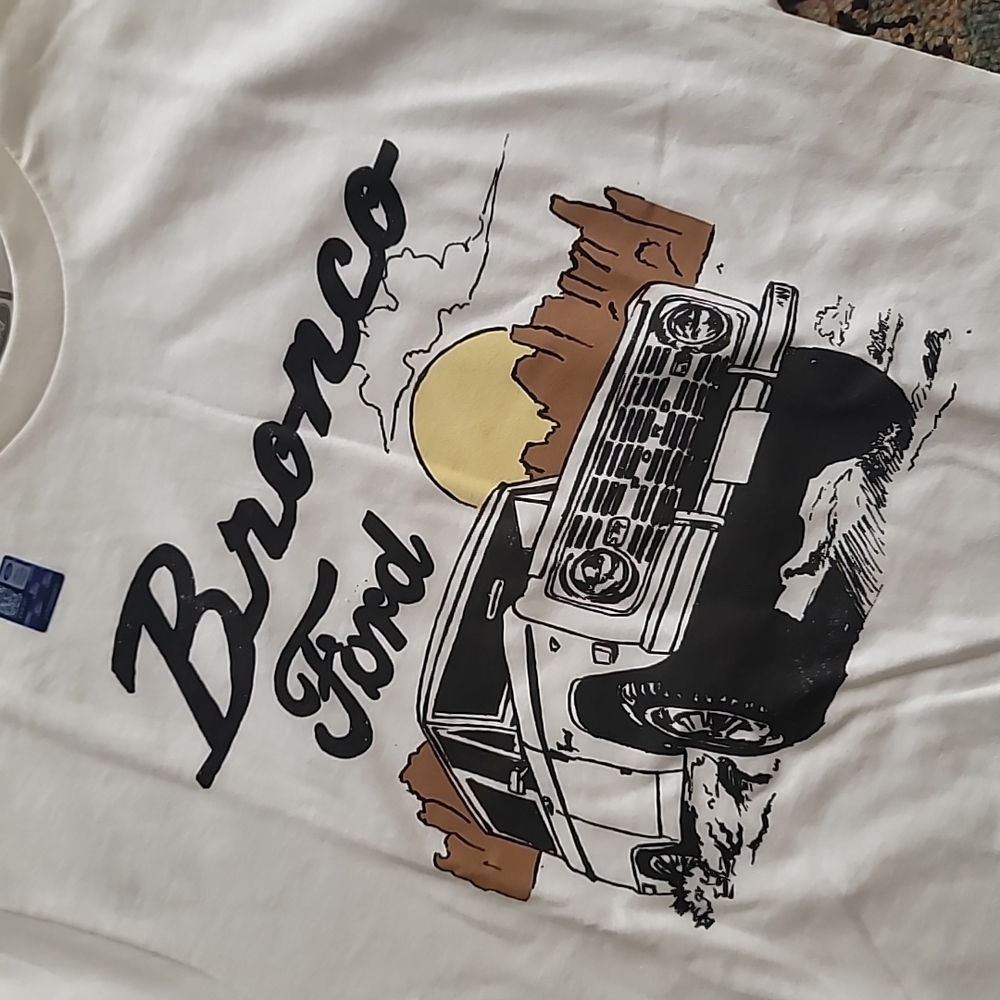 Bronco Tee - Picture 3 of 5